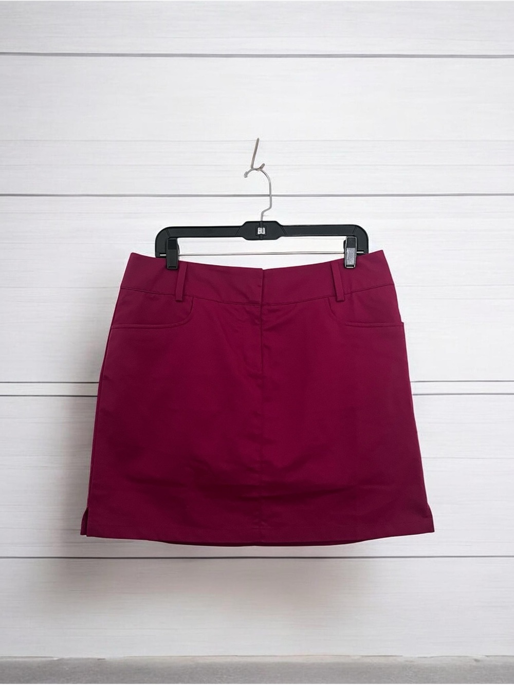adidas Women’s Burgundy Mini Skirt Clima Cool Size 10